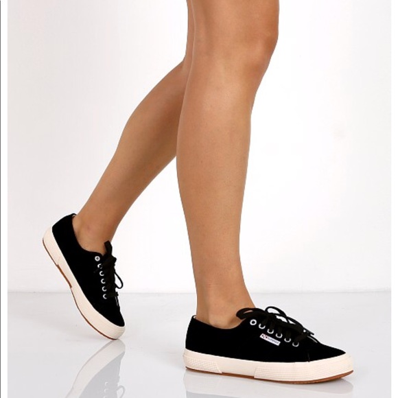 superga velvet black